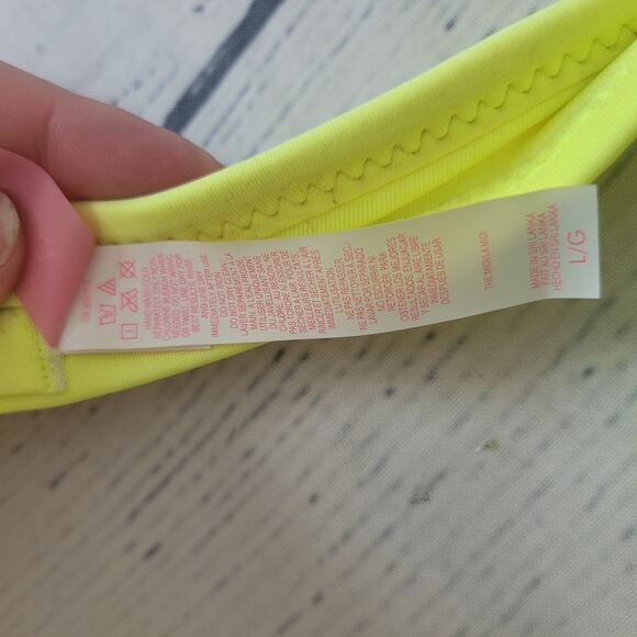 Victoria's Secret Size L Fringe Neon Yellow Bandeau Swim Top Beachwear Summer - Picture 9 of 9